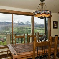 Silverthorne Mountain Home dining room